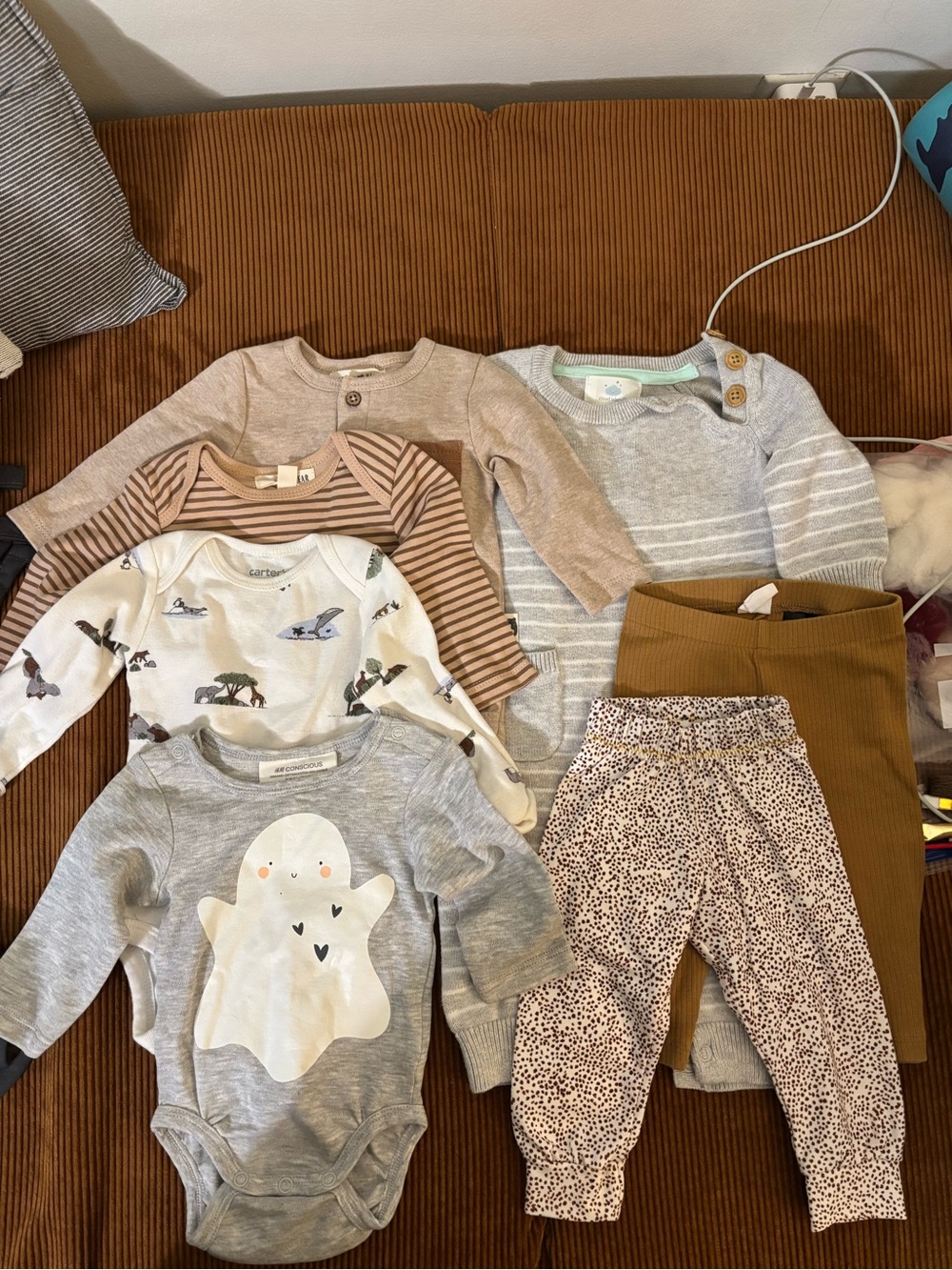 0/3 month baby clothing bundle